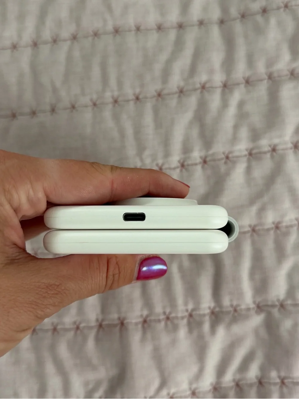 White MagSafe Charging Dock